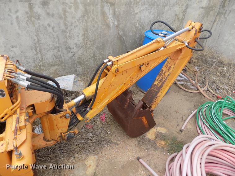 image for item DY9069 1974 Case Davis 30T4 trencher