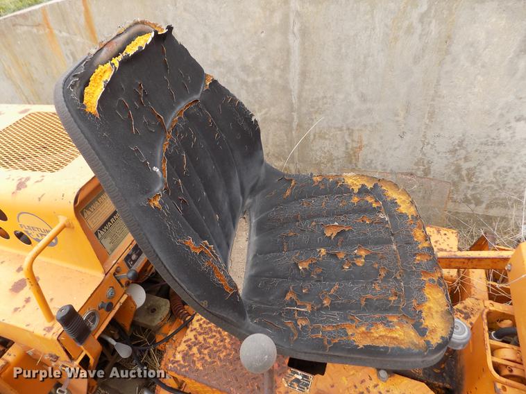 image for item DY9069 1974 Case Davis 30T4 trencher