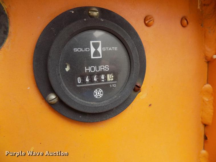 image for item DY9069 1974 Case Davis 30T4 trencher