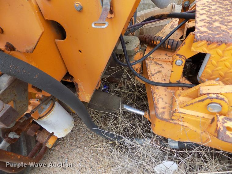 image for item DY9069 1974 Case Davis 30T4 trencher