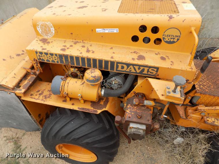 image for item DY9069 1974 Case Davis 30T4 trencher