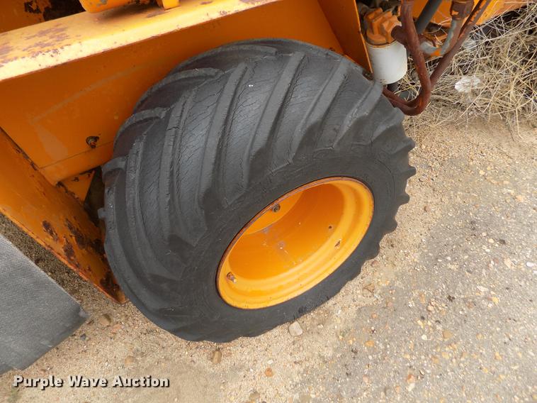 image for item DY9069 1974 Case Davis 30T4 trencher