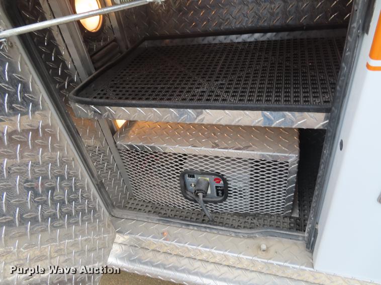 image for item EI9988 1999 Ford Econoline E450 ambulance