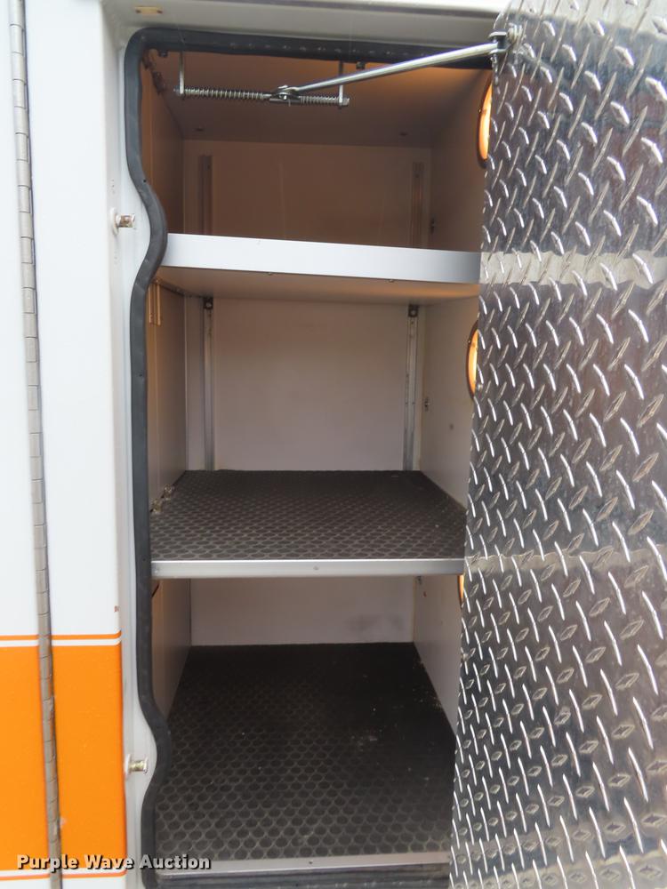 image for item EI9988 1999 Ford Econoline E450 ambulance