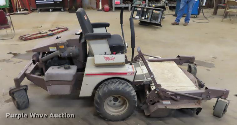 image for item EI9994 Grasshopper 725 lawn mower