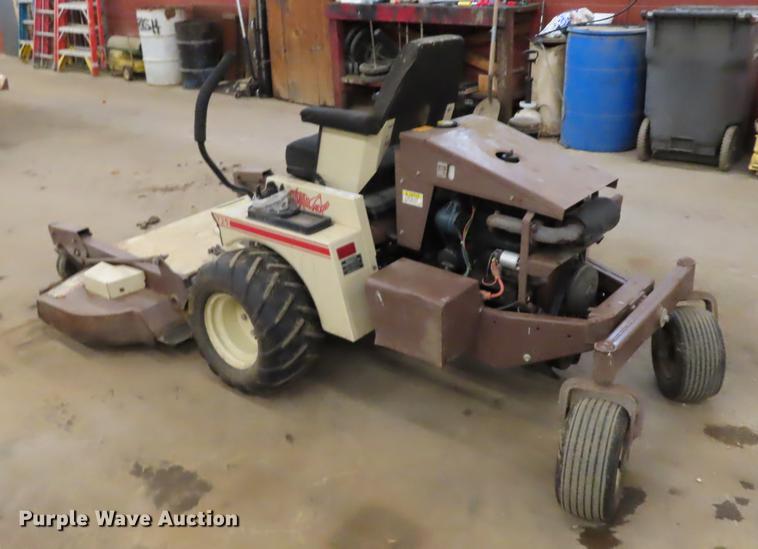 image for item EI9994 Grasshopper 725 lawn mower