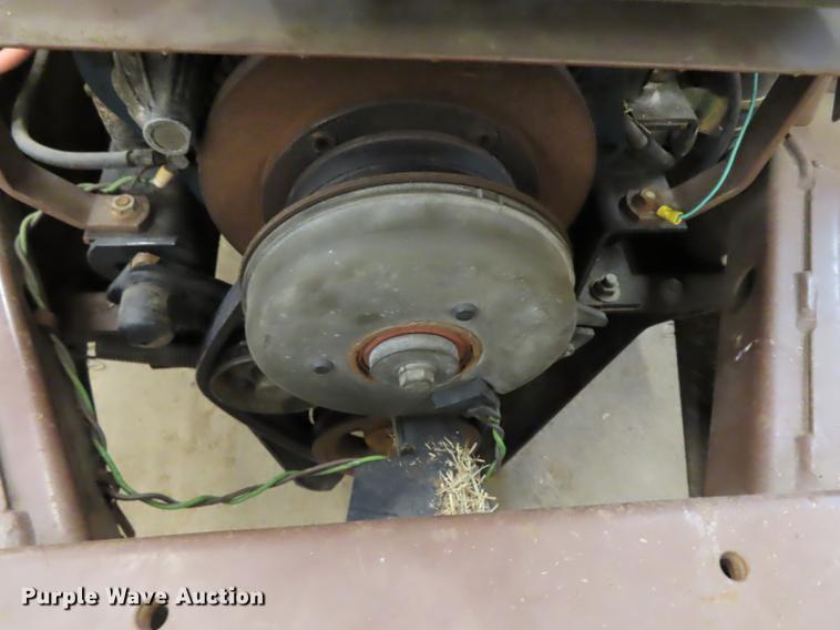 image for item EI9994 Grasshopper 725 lawn mower