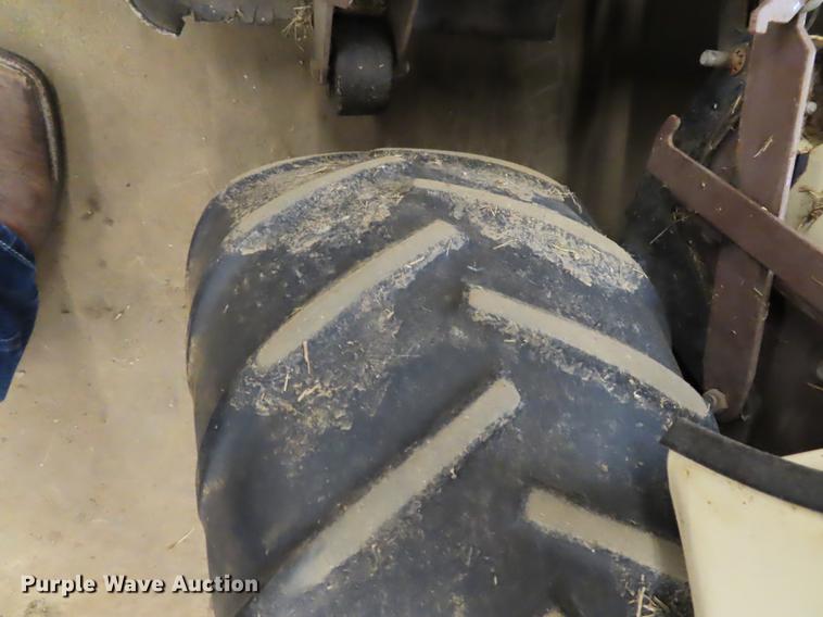 image for item EI9994 Grasshopper 725 lawn mower