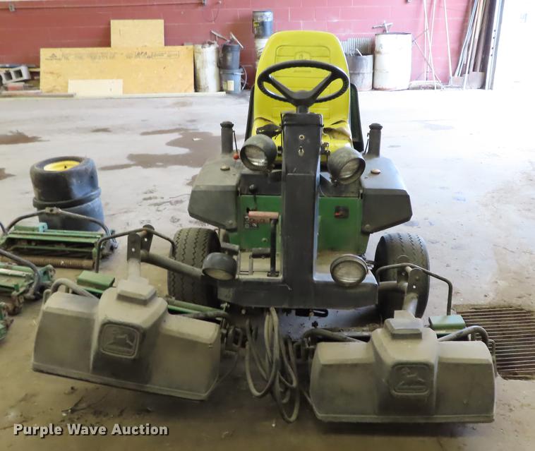image for item EI9995 John Deere 2243 greens lawn mower