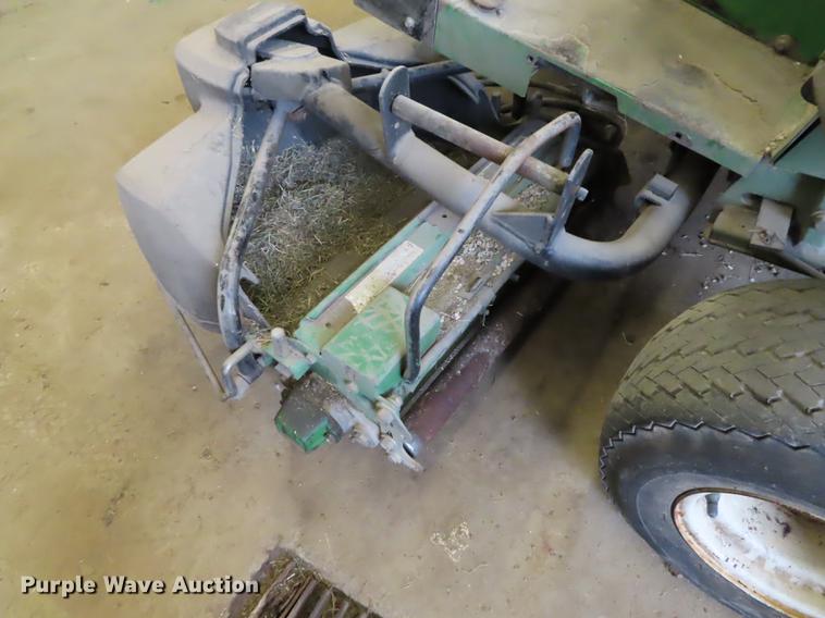 image for item EI9995 John Deere 2243 greens lawn mower