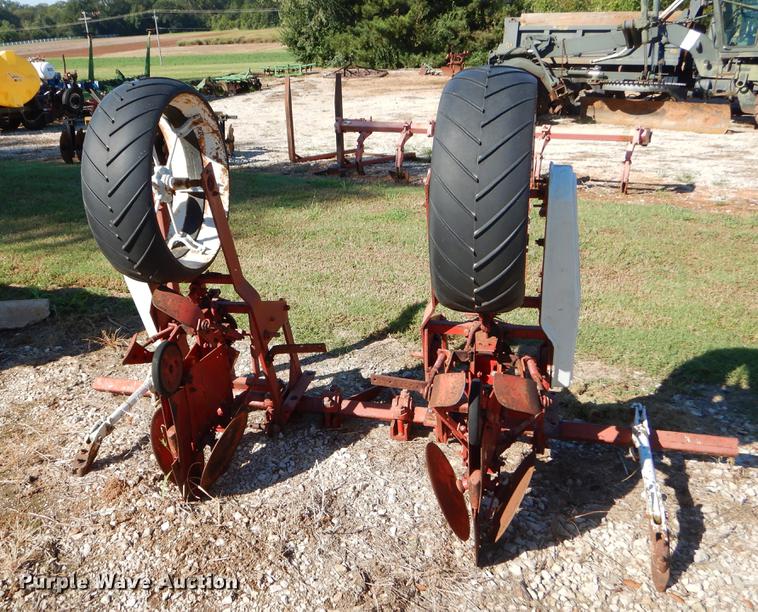 image for item EO9596 Two row planter