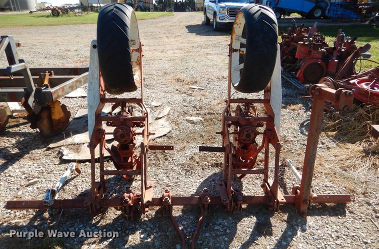 image for item EO9596 Two row planter