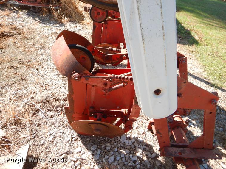 image for item EO9596 Two row planter