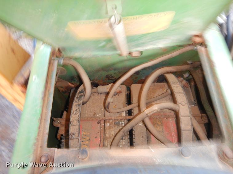 image for item EO9611 John Deere 2030 tractor