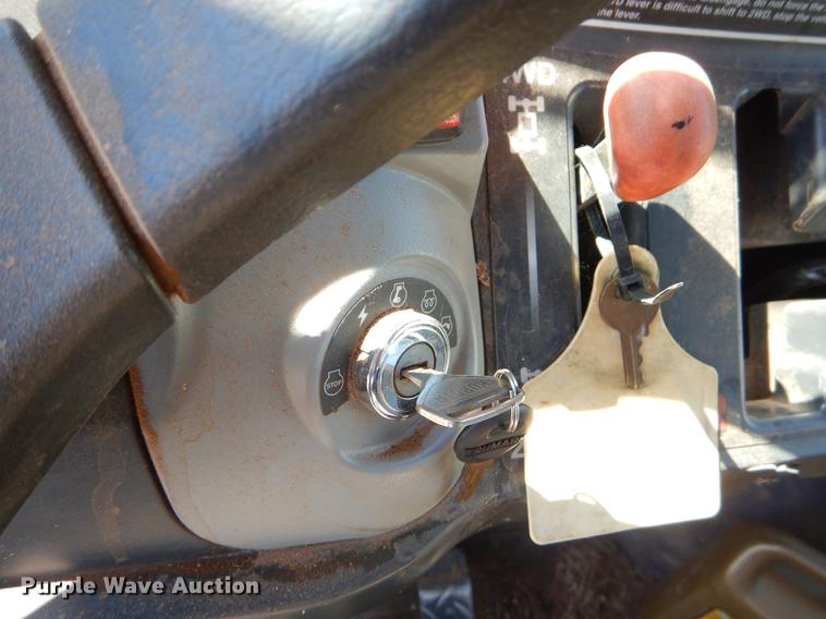 image for item EO9614 2009 Kubota RTV1100 utility vehicle