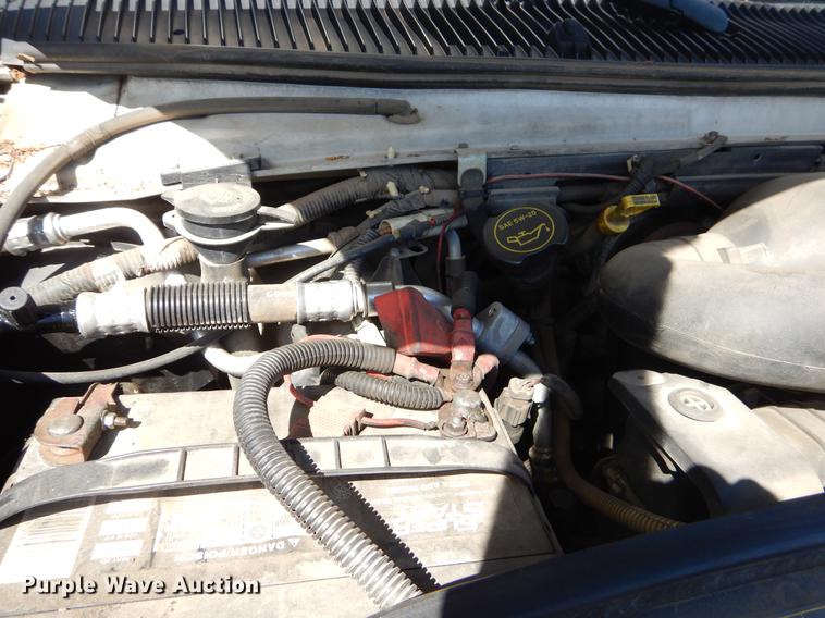 image for item EO9632 2008 Ford E350 Super Duty shuttle bus