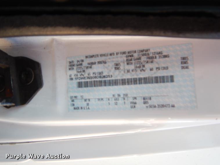 image for item EO9632 2008 Ford E350 Super Duty shuttle bus