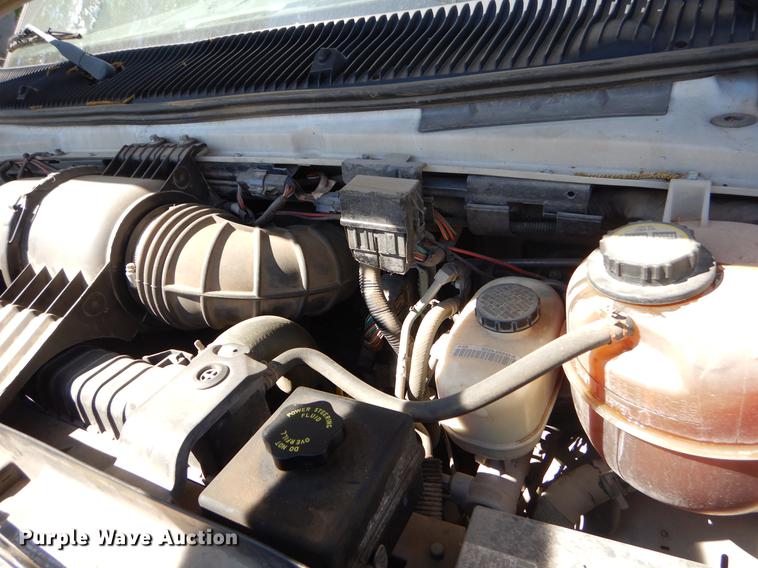 image for item EO9633 2008 Ford Econoline E450 shuttle bus