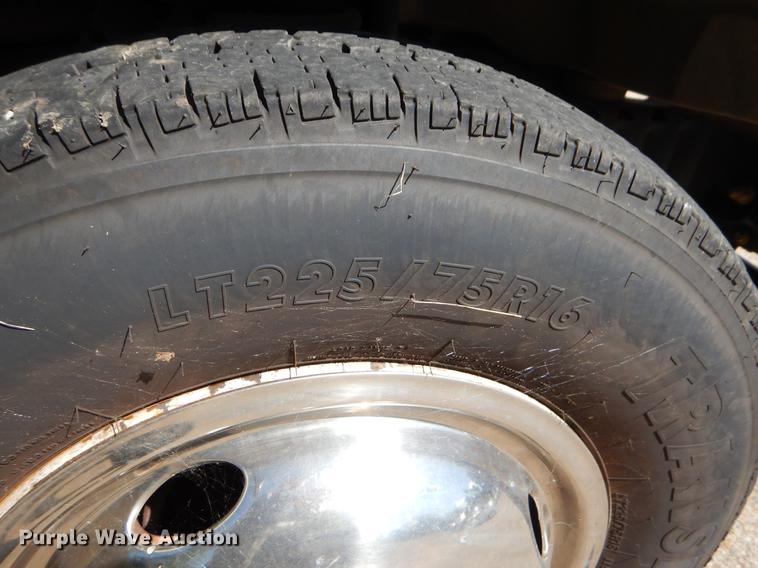 image for item EO9633 2008 Ford Econoline E450 shuttle bus