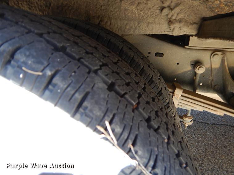 image for item EO9633 2008 Ford Econoline E450 shuttle bus