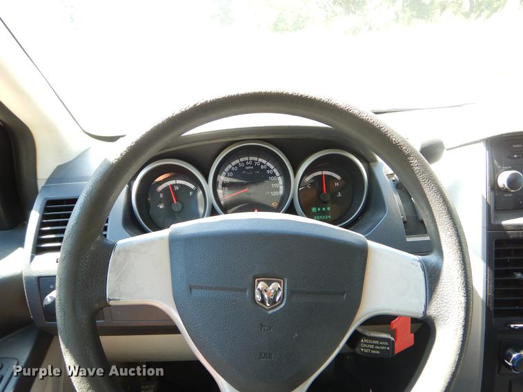 image for item EO9634 2010 Dodge Grand Caravan SE van