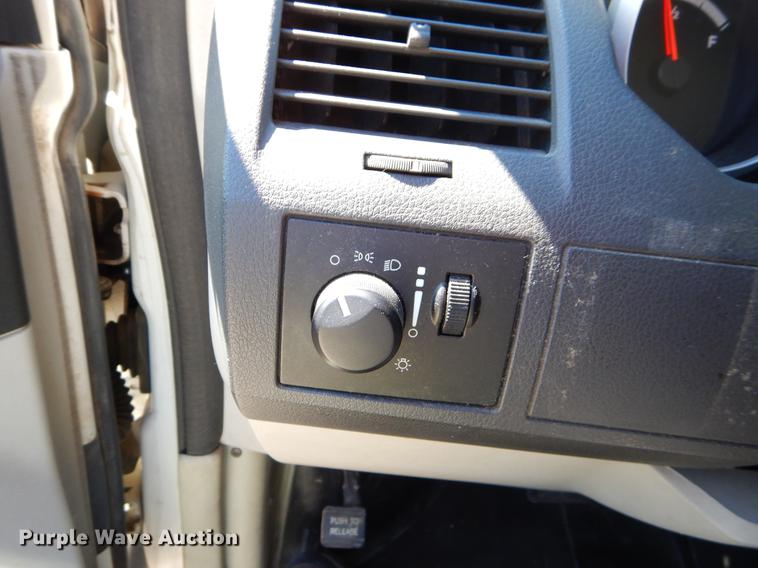 image for item EO9634 2010 Dodge Grand Caravan SE van