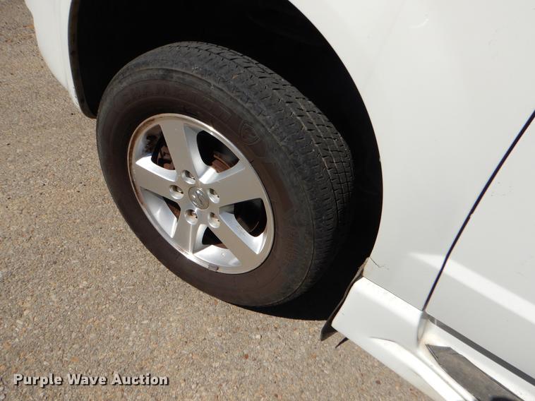 image for item EO9634 2010 Dodge Grand Caravan SE van