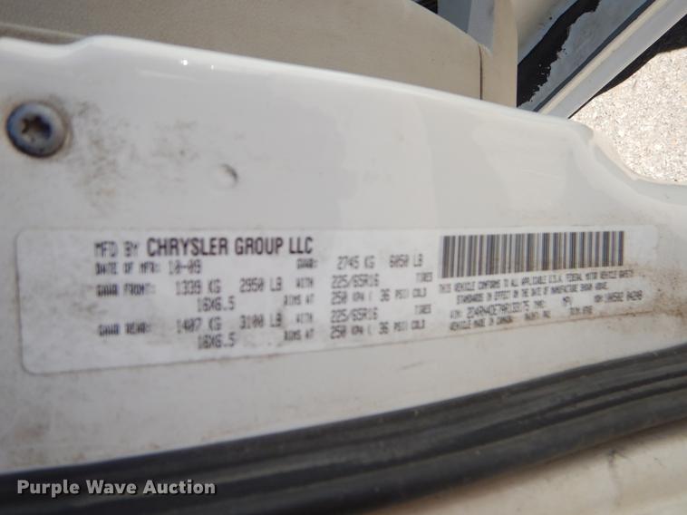 image for item EO9634 2010 Dodge Grand Caravan SE van