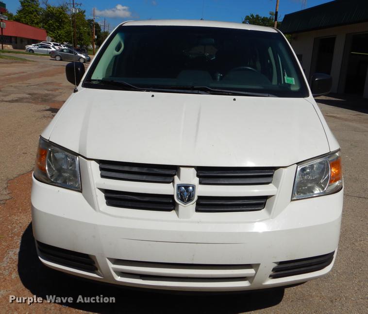 image for item EO9635 2010 Dodge Grand Caravan SE van