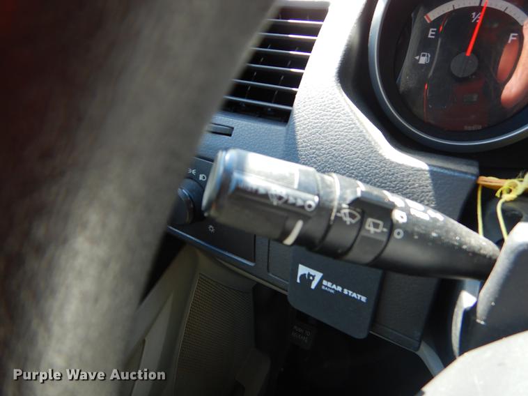 image for item EO9635 2010 Dodge Grand Caravan SE van