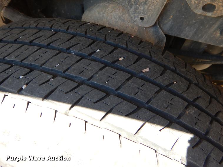 image for item EO9635 2010 Dodge Grand Caravan SE van