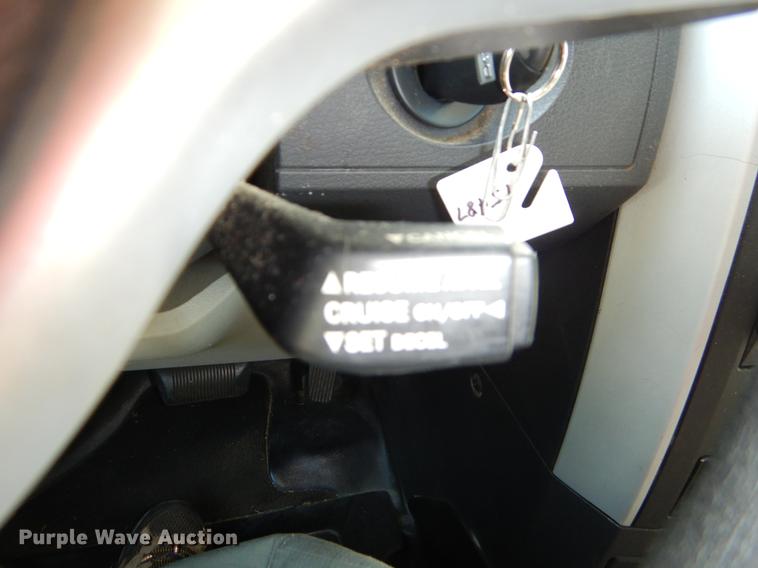 image for item EO9636 2010 Dodge Grand Caravan SE van