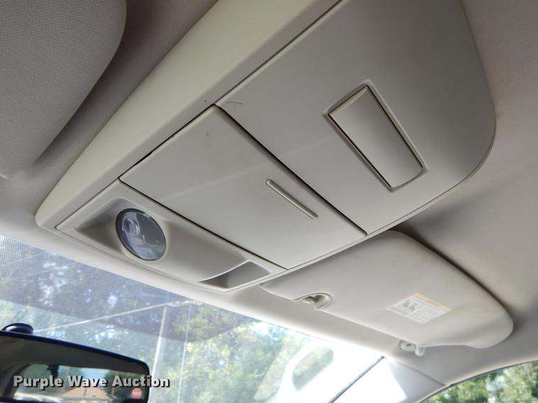 image for item EO9636 2010 Dodge Grand Caravan SE van