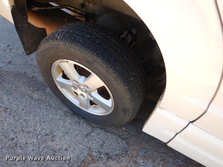 image for item EO9636 2010 Dodge Grand Caravan SE van