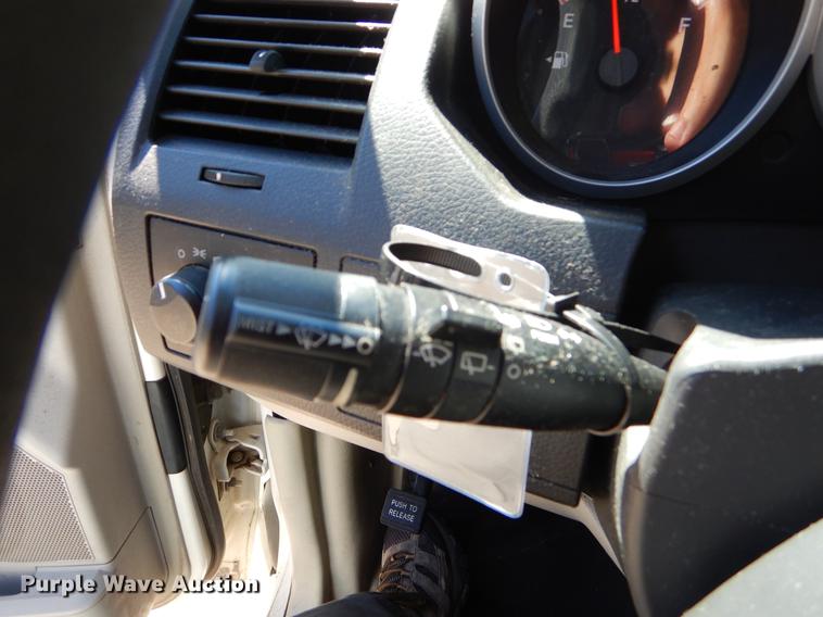 image for item EO9637 2010 Dodge Grand Caravan SE van