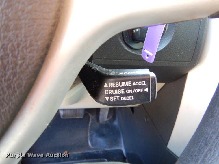 image for item EO9637 2010 Dodge Grand Caravan SE van