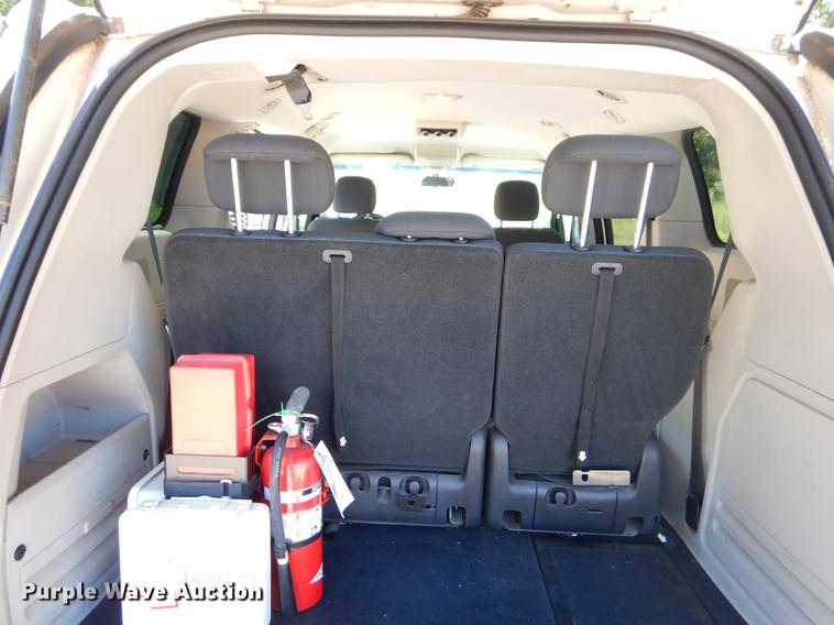 image for item EO9637 2010 Dodge Grand Caravan SE van