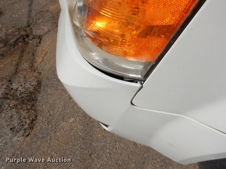 image for item EO9637 2010 Dodge Grand Caravan SE van