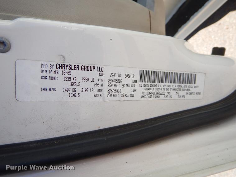 image for item EO9637 2010 Dodge Grand Caravan SE van