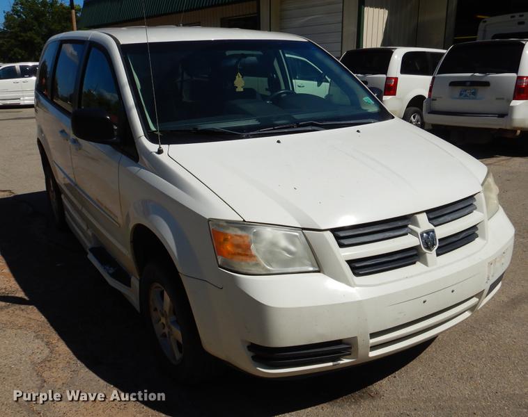 image for item EO9638 2010 Dodge Grand Caravan SE van