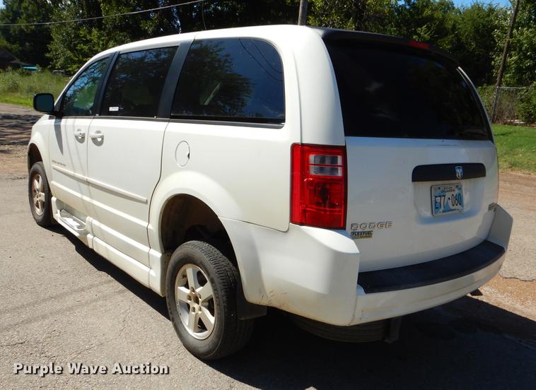 image for item EO9638 2010 Dodge Grand Caravan SE van