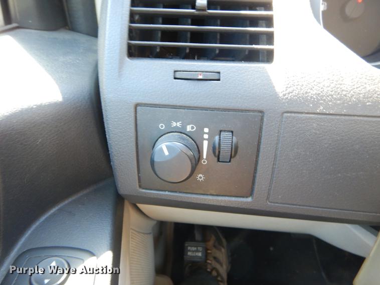 image for item EO9639 2010 Dodge Grand Caravan SE van