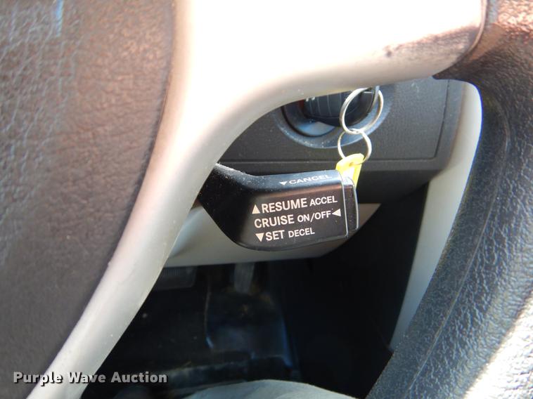 image for item EO9639 2010 Dodge Grand Caravan SE van