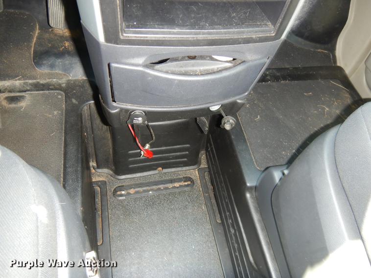 image for item EO9639 2010 Dodge Grand Caravan SE van