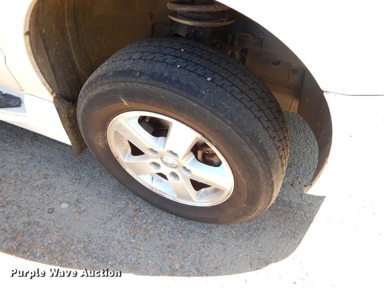 image for item EO9639 2010 Dodge Grand Caravan SE van