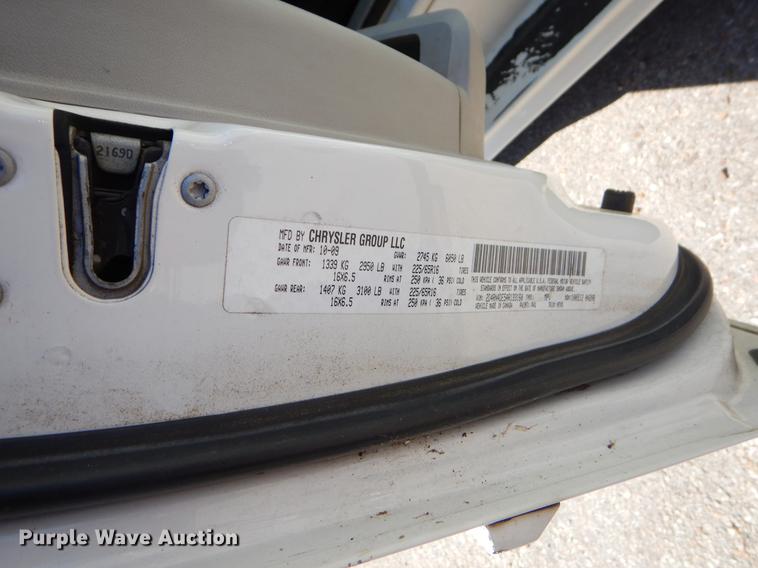 image for item EO9639 2010 Dodge Grand Caravan SE van