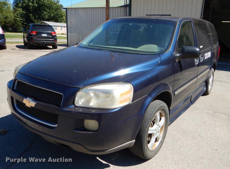image for item EO9640 2005 Chevrolet Uplander Cargo van