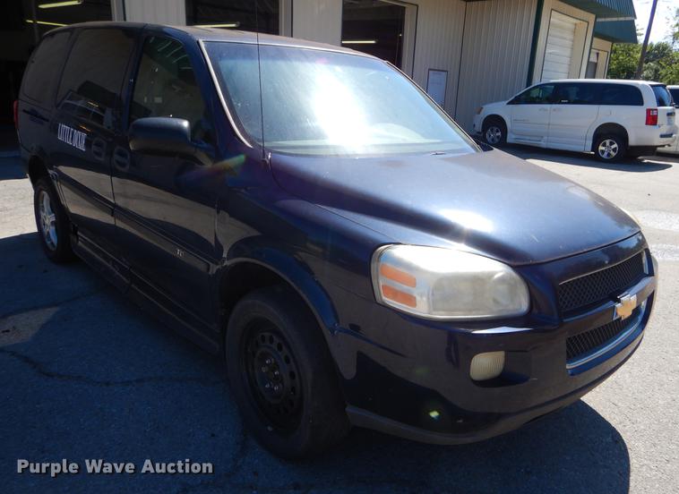 image for item EO9640 2005 Chevrolet Uplander Cargo van