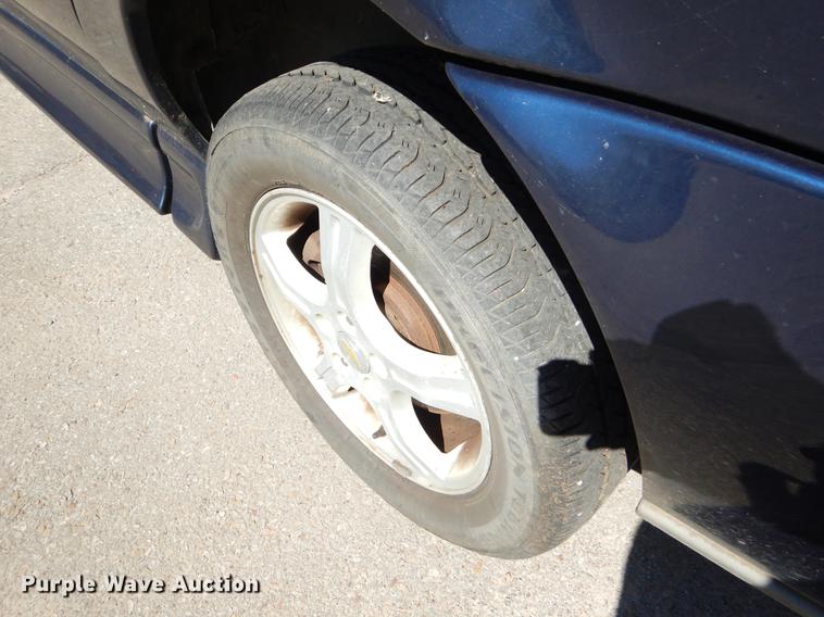 image for item EO9640 2005 Chevrolet Uplander Cargo van