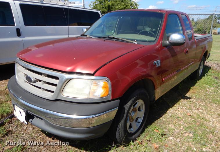 image for item EO9641 2000 Ford F150 SuperCab pickup truck
